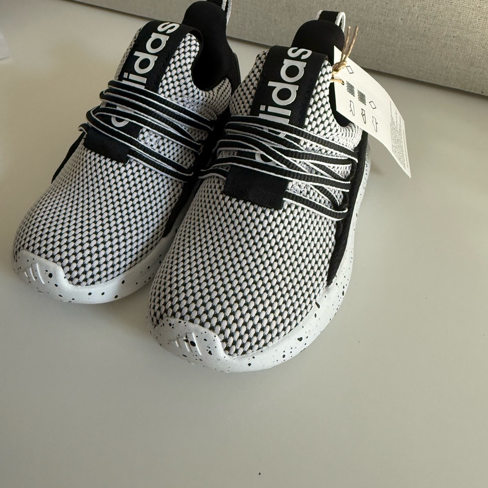 Adidas Kids Black and White Sneakers - Size 7.5T